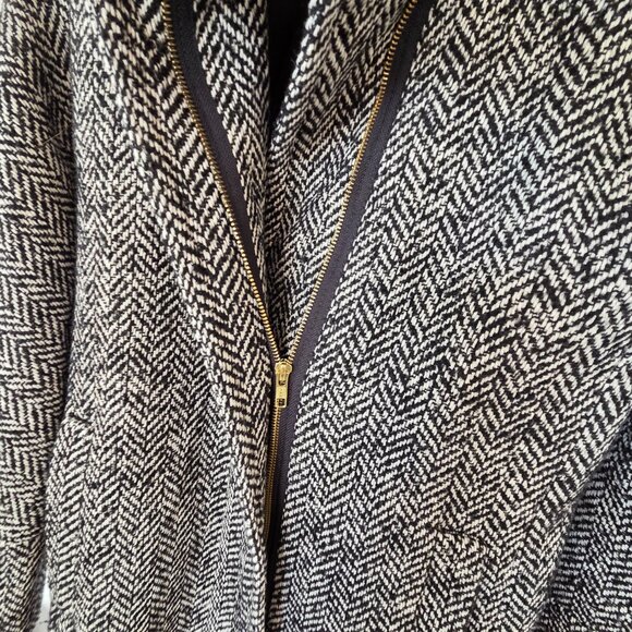 Share J.Crew Women's Black White Herringbone Coat Size 00 - Wool Blend - Picture 4 of 5
